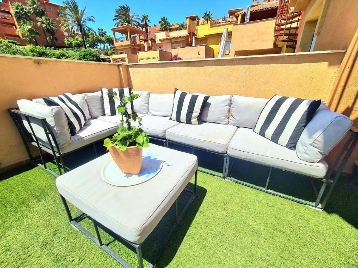Aa Guest - Reserva De Marbella Golf Course Eco ภายนอก รูปภาพ