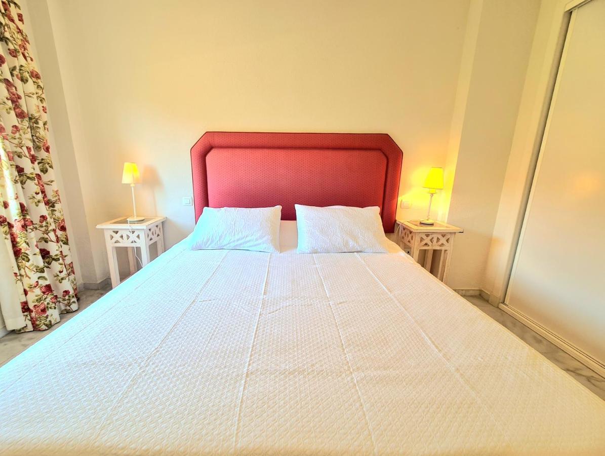 Aa Guest - Reserva De Marbella Golf Course Eco ภายนอก รูปภาพ