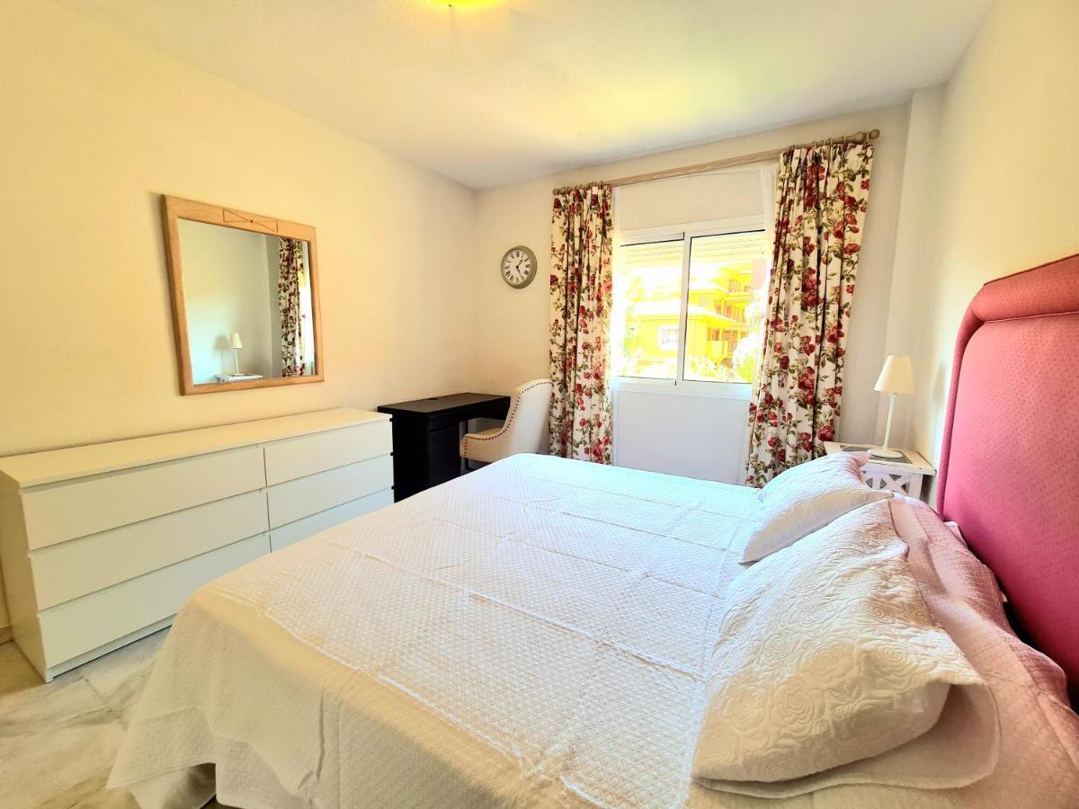 Aa Guest - Reserva De Marbella Golf Course Eco ภายนอก รูปภาพ