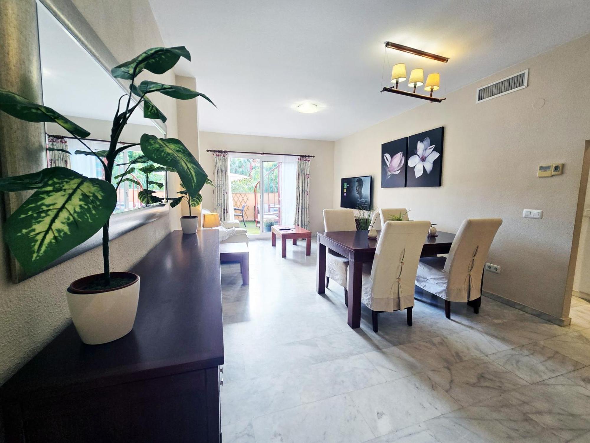 Aa Guest - Reserva De Marbella Golf Course Eco ภายนอก รูปภาพ